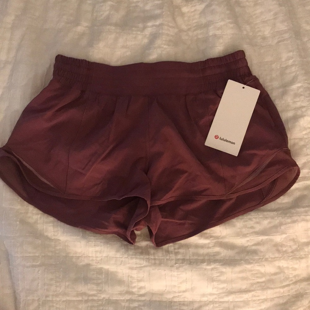 Lululemon Hotty Hot Short